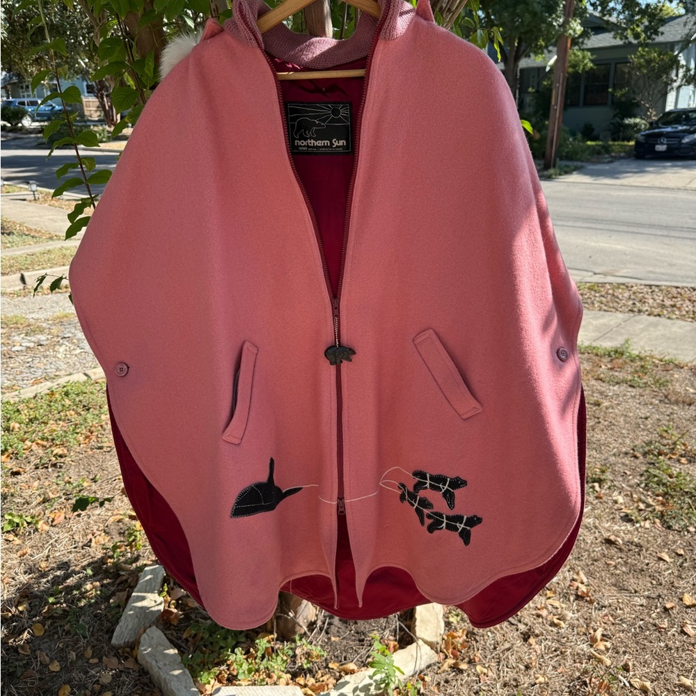 Vintage Poncho Northern Sun Pure Virgin Wool Inuit Pink | Hand Warmer Included